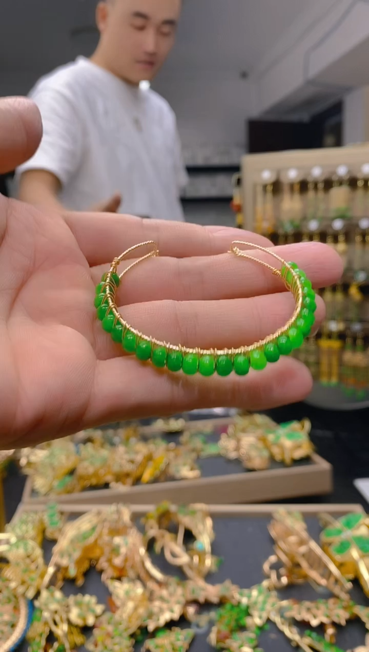 【闪购商品】翡翠耳饰合金0124翡翠手镯