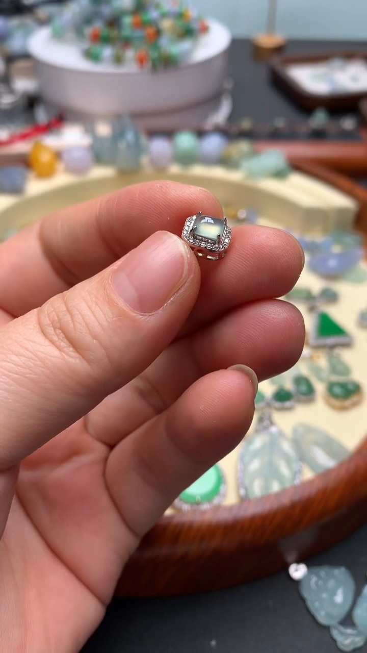 【闪购商品】翡翠颈饰银S925镶嵌翡翠镶嵌心心