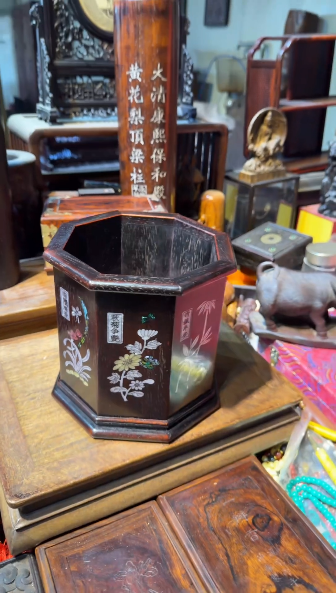 木天**凡紫檀多角笔筒
