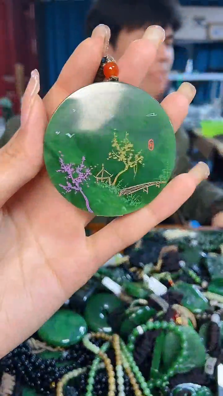 未镶嵌和田玉挂件1