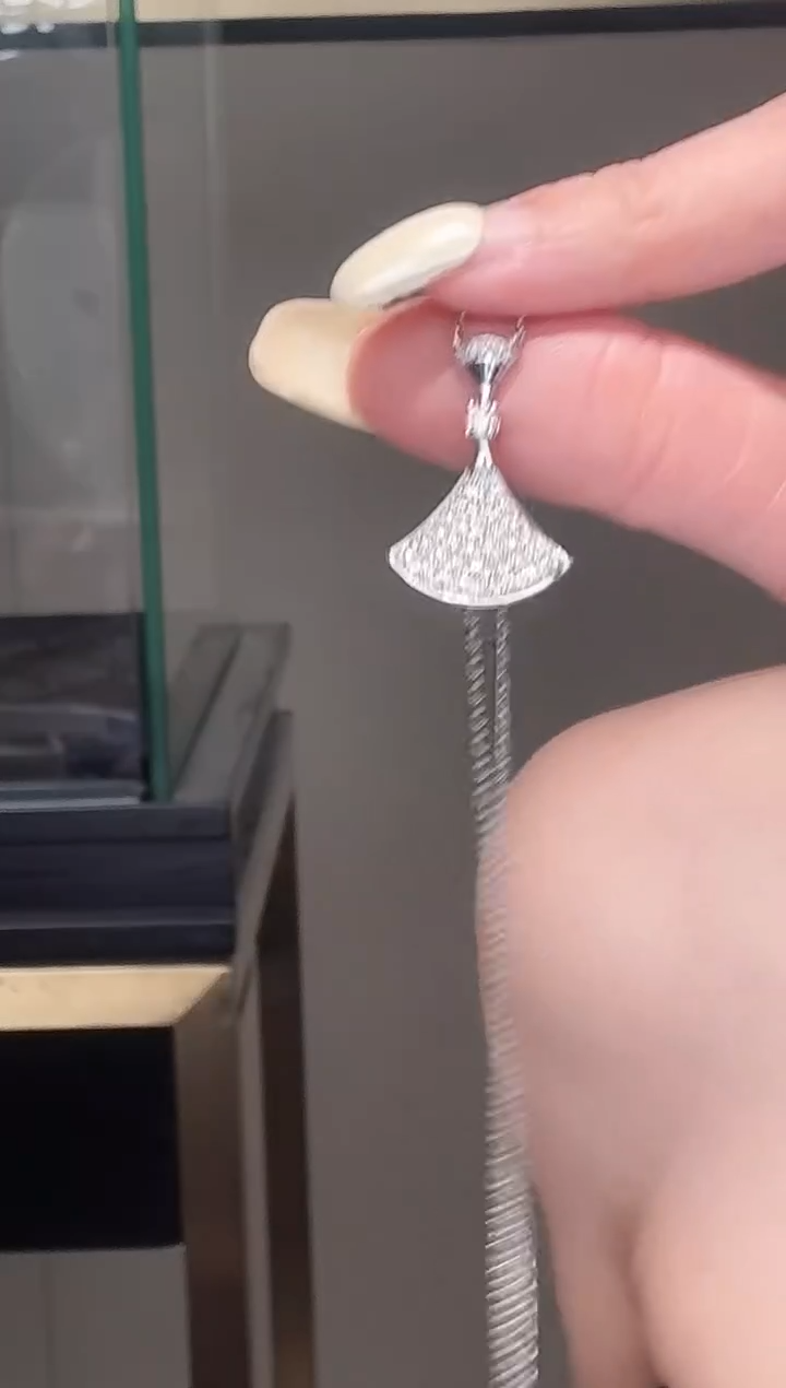 铂Pt950镶嵌项链钻石满钻裙子项链