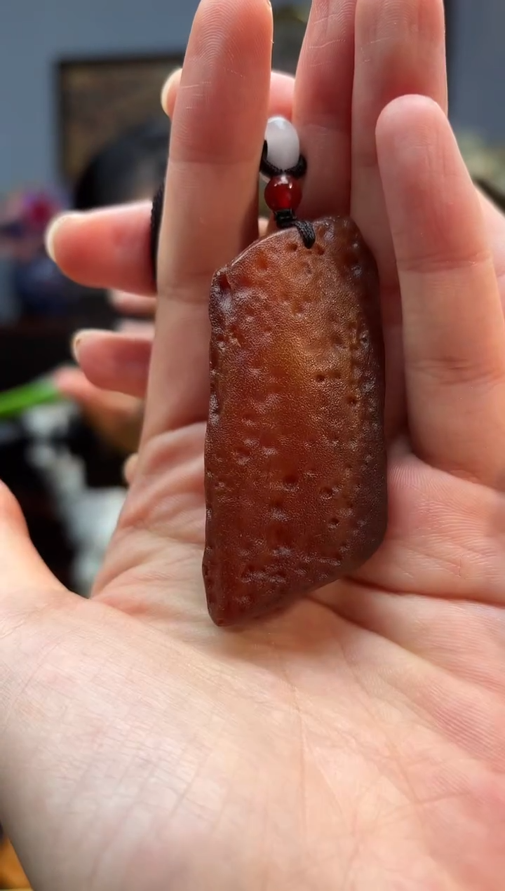 琥珀颈饰未镶嵌手把