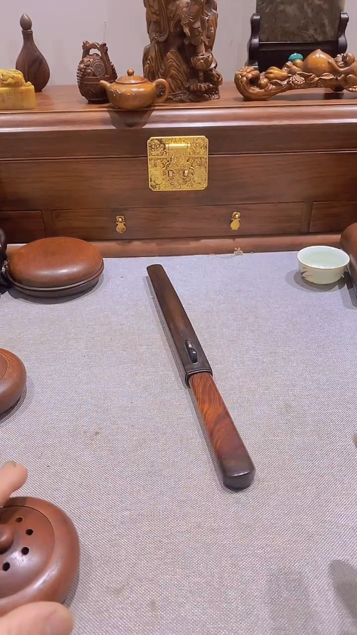 【闪购商品】花梨木类木雕黄花梨壁纸刀