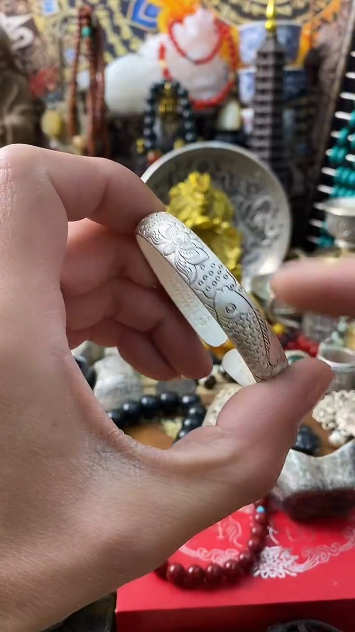 ------主播推荐--------