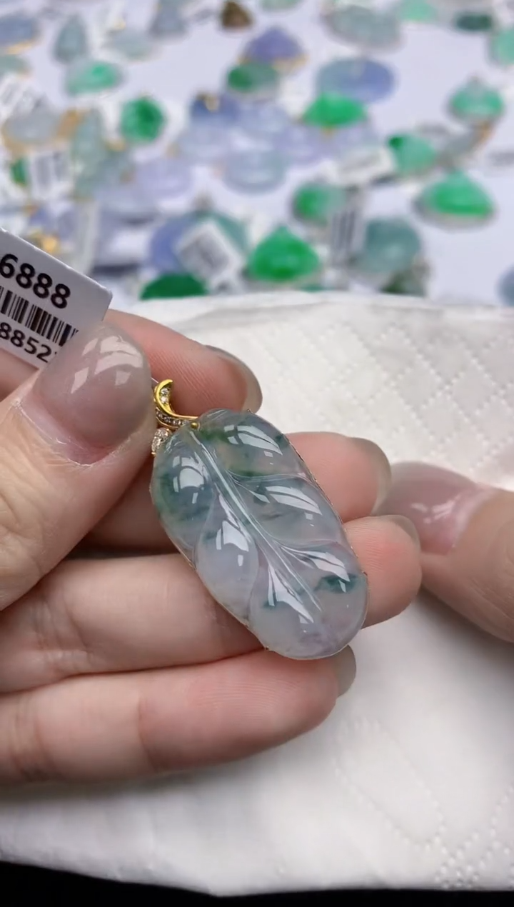 【闪购商品】翡翠颈饰18K金镶嵌天然翡翠A货