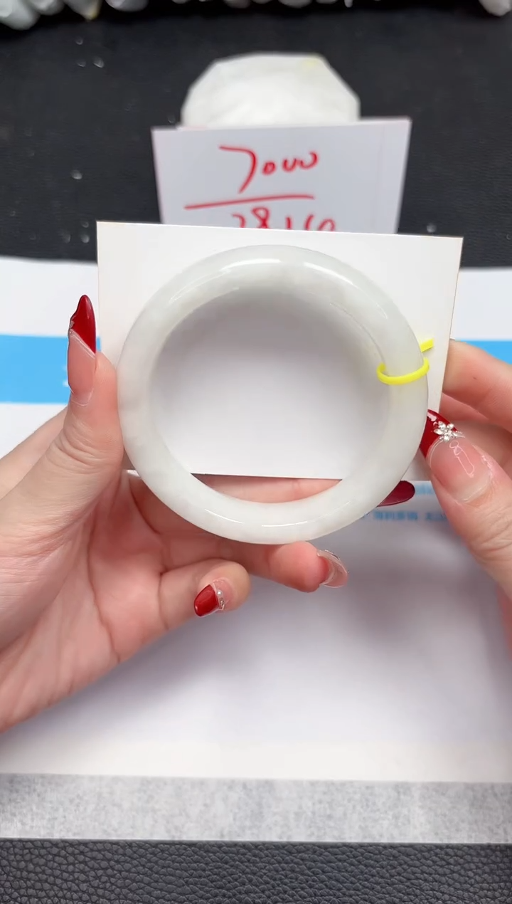 【闪购商品】和田玉手镯未镶嵌330-62