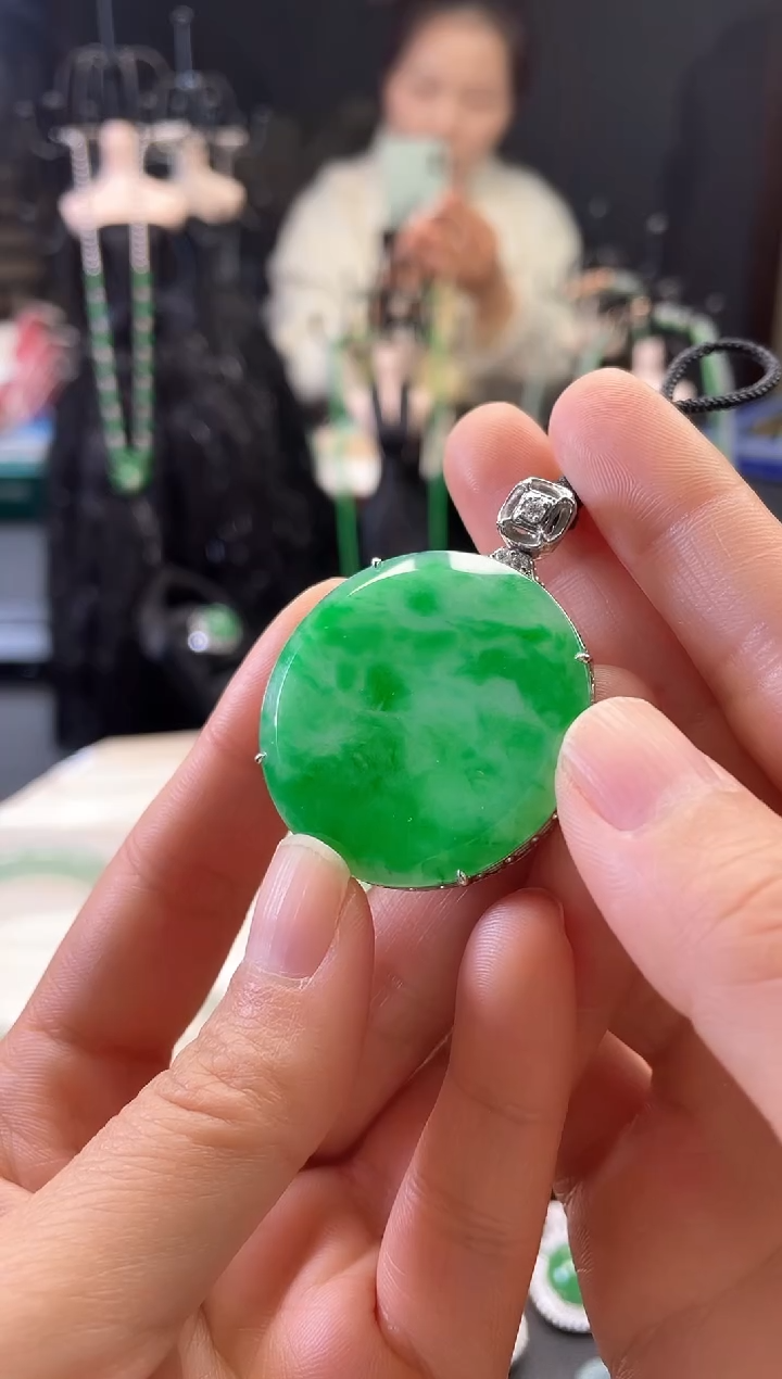 【闪购商品】翡翠颈饰18K金镶嵌18K镶嵌 圆梦无事牌