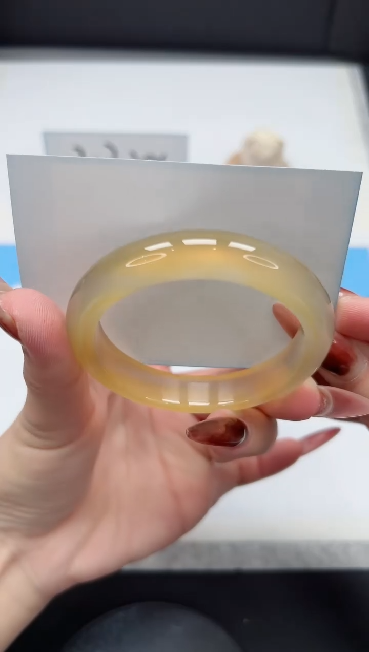 【闪购商品】石英质玉手镯未镶嵌52/香槟54.8