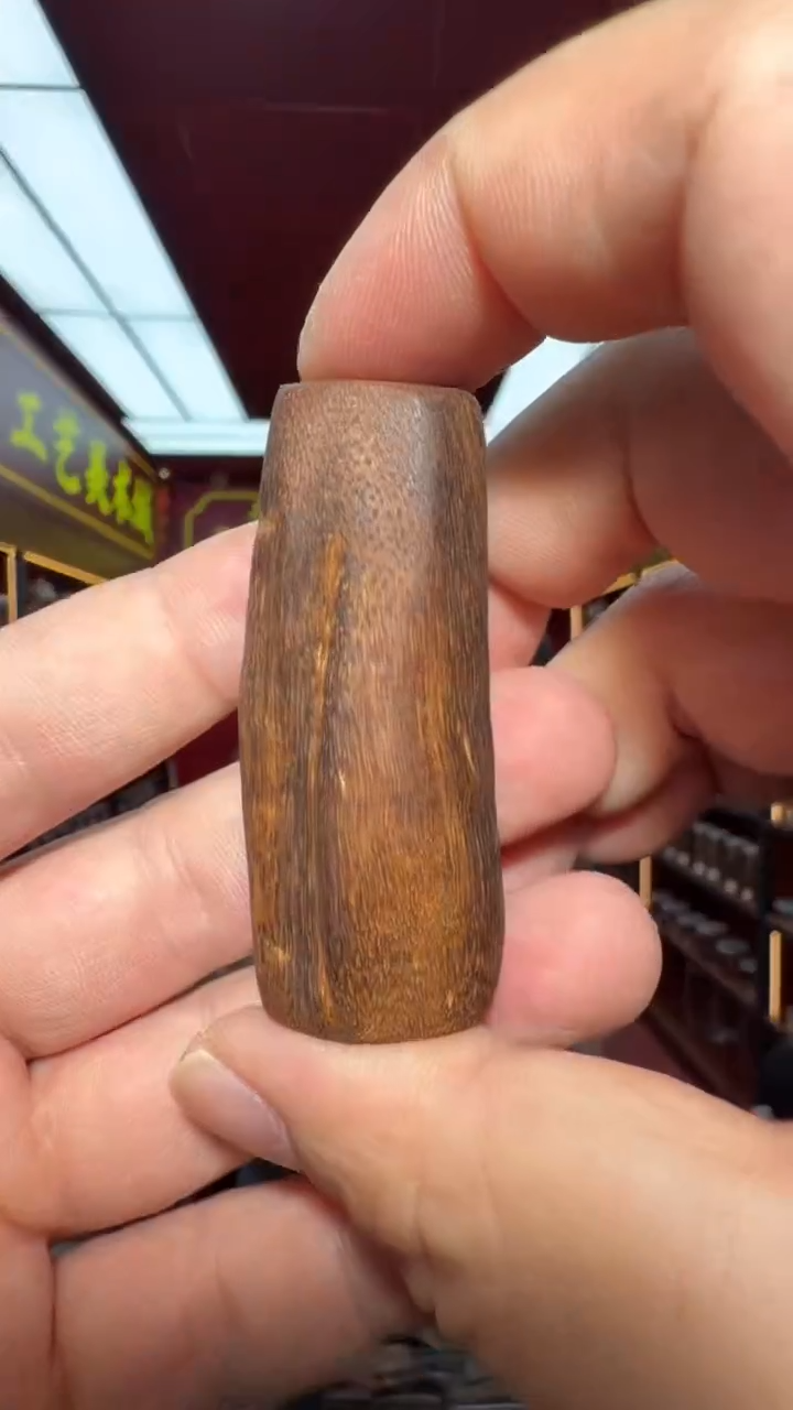 沉香吊坠多样性发一