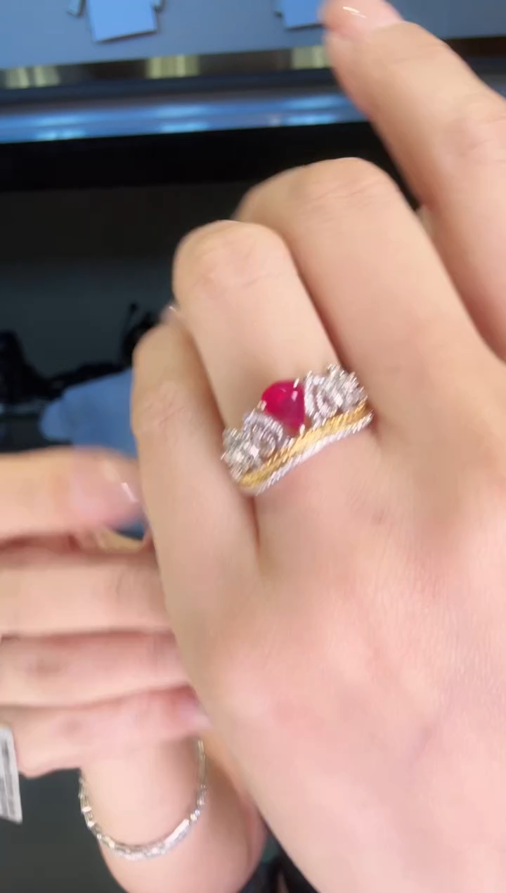 铂Pt950镶嵌戒指红宝石0.68ct