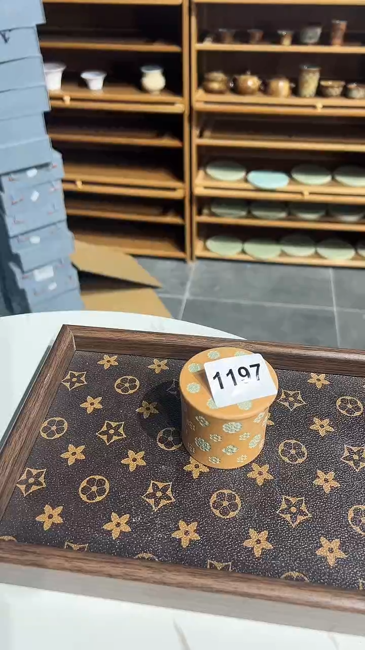 龙泉窑宝相花转转杯微瑕1197