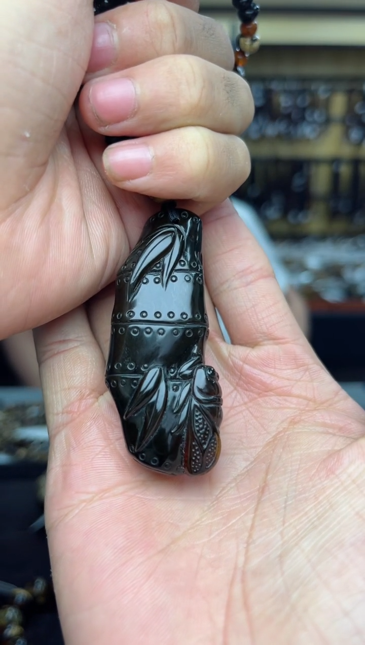 【闪购商品】琥珀裸石未镶嵌抚顺琥珀翳珀吊坠竹节