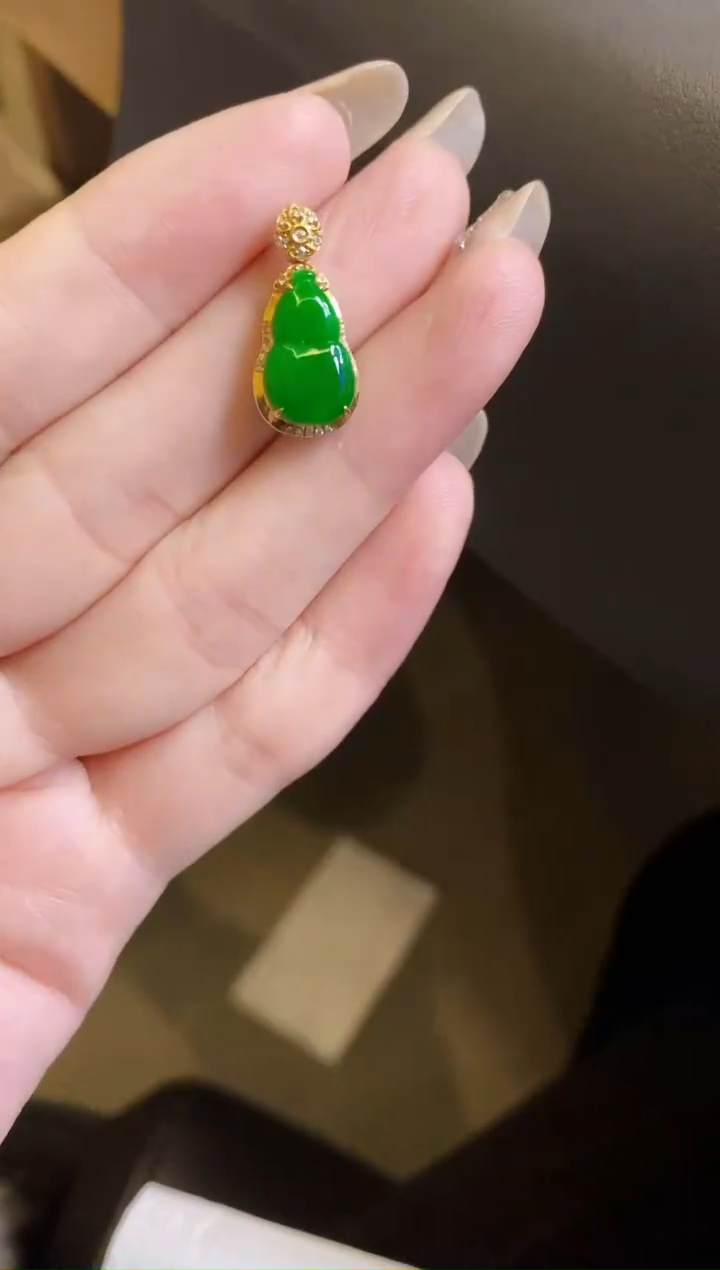 【闪购商品】定制翡翠18K金镶嵌葫芦