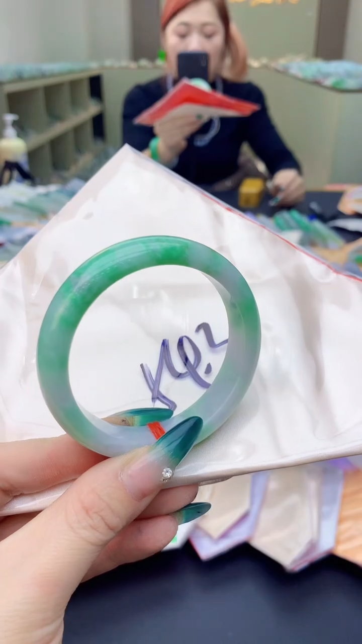 【闪购商品】翡翠手镯未镶嵌0883975745