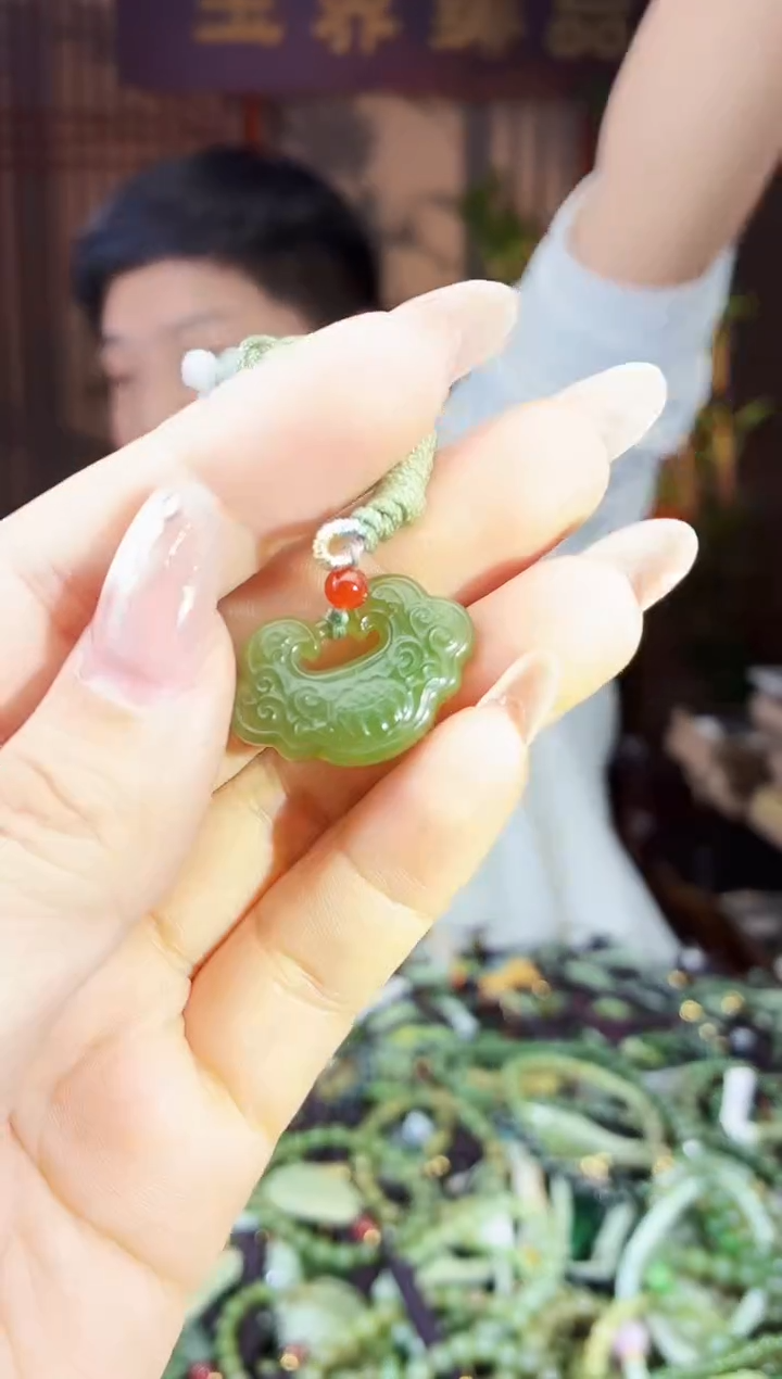 颈饰未镶嵌和田玉多样性发货拍一发一