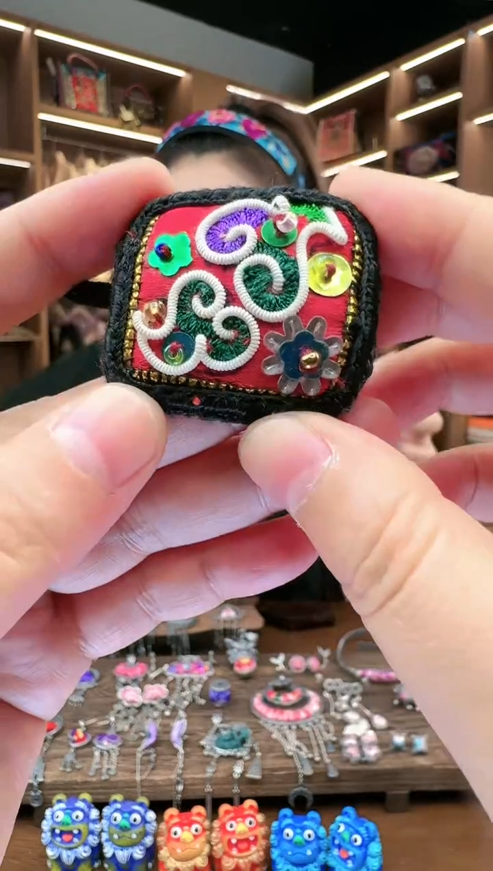 【闪购商品】织绣132黔东南苗族刺绣