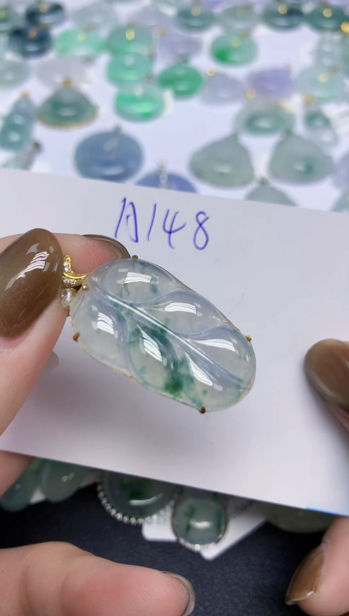 颈饰18K金镶嵌翡翠天然缅甸翡翠A货翡翠百元以上9元证书费自理