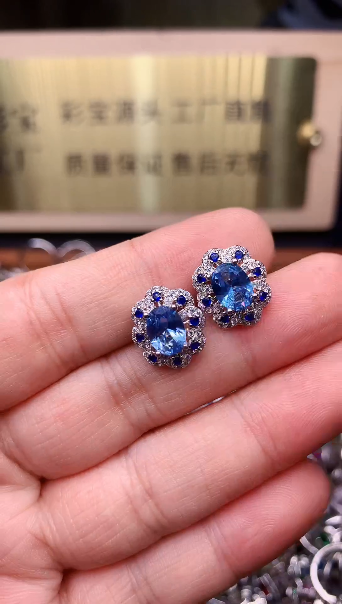 【闪购商品】海蓝宝石耳饰银S925镶嵌........