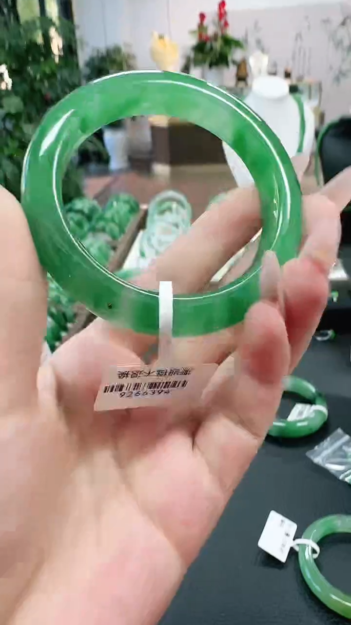 未镶嵌1石英质玉（非洲翠）/6958-56