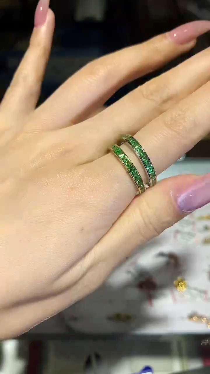 【闪购商品】石榴石（沙弗莱）戒指18K金镶嵌沙弗莱戒指多样性发一DZ