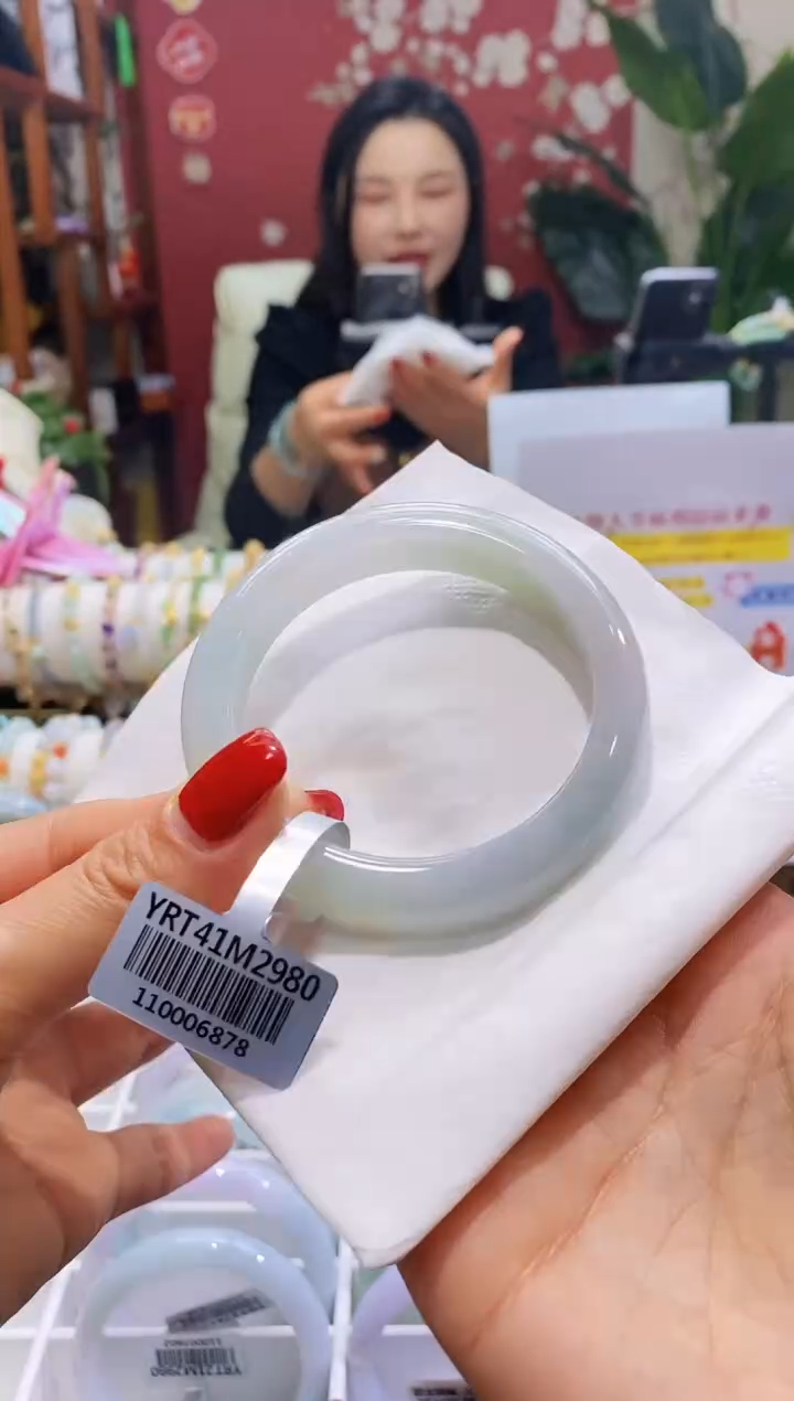 【闪购商品】翡翠手镯未镶嵌97圈口5556/12.5*8.5