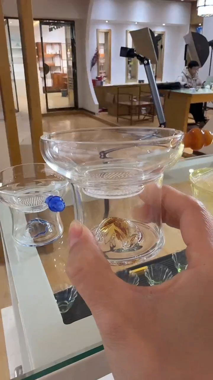 玉见观山茶漏黄      