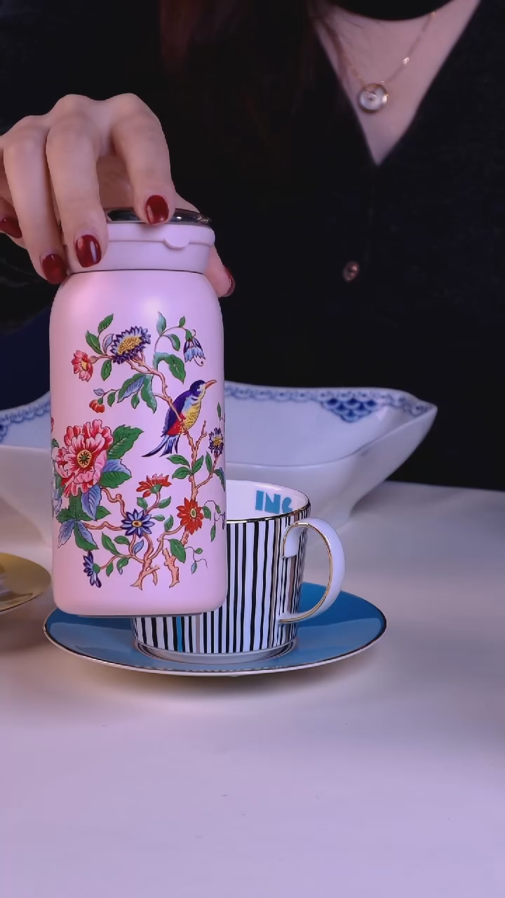 轻**扬每天早上六点（雀鸟）