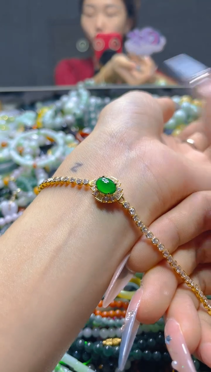 颈饰未镶嵌翡翠/C/翡翠A货，一件也是批发价