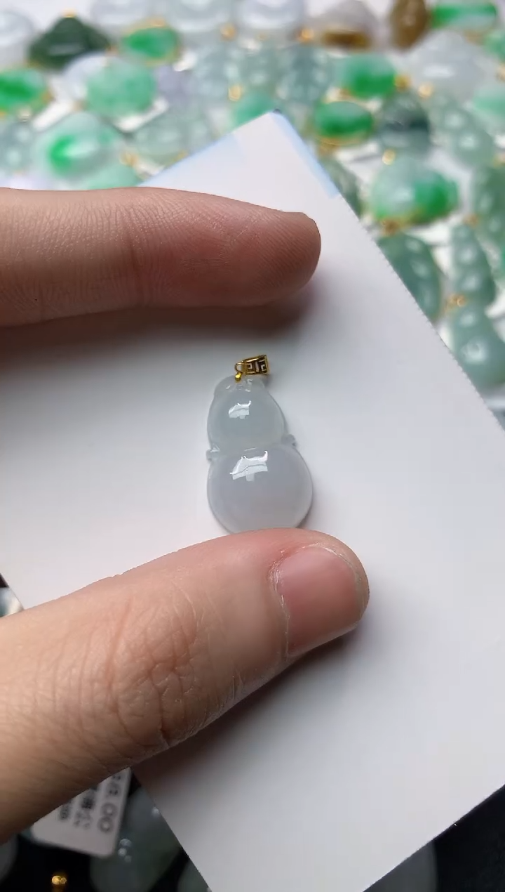 【闪购商品】翡翠颈饰18K金镶嵌29.........