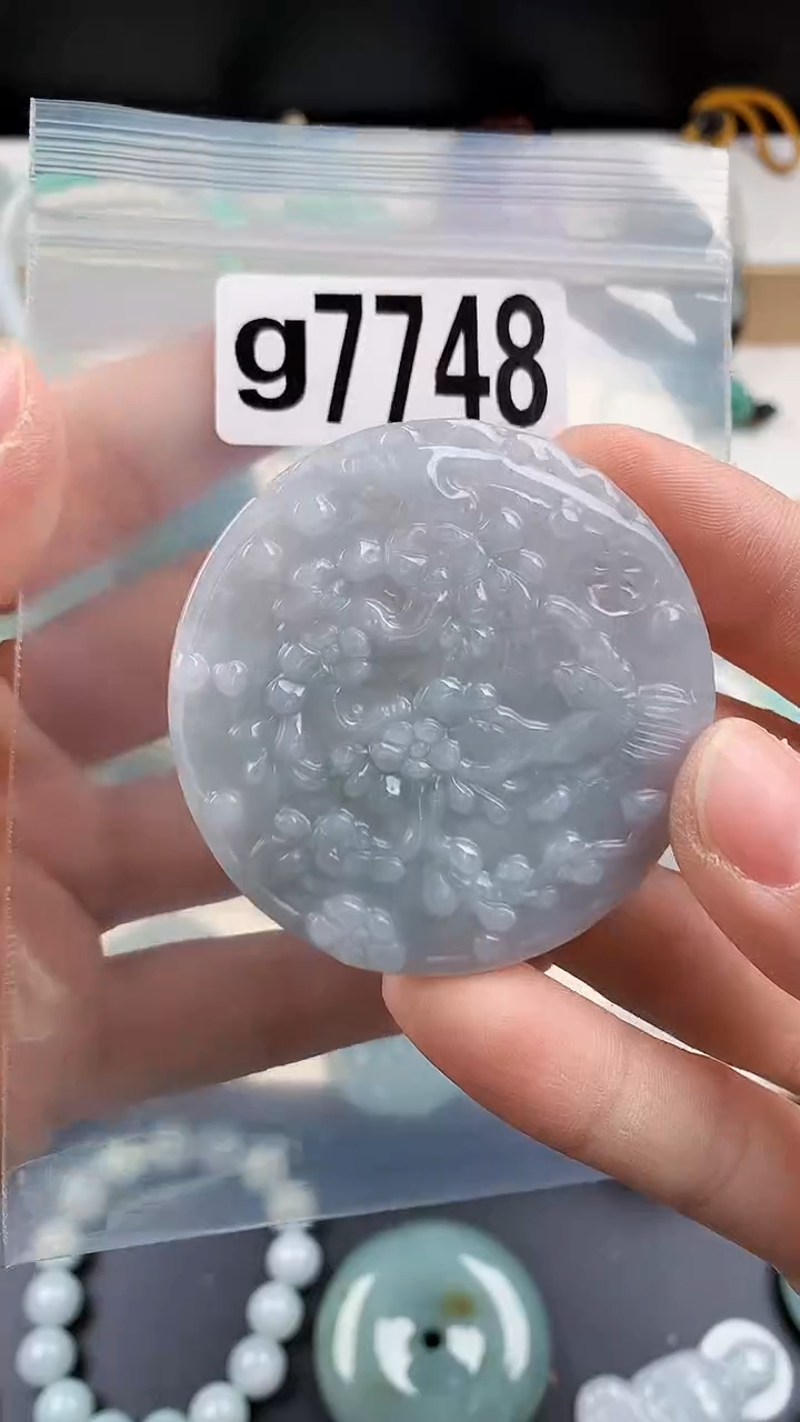 颈饰未镶嵌翡翠天然翡翠吊坠挂件