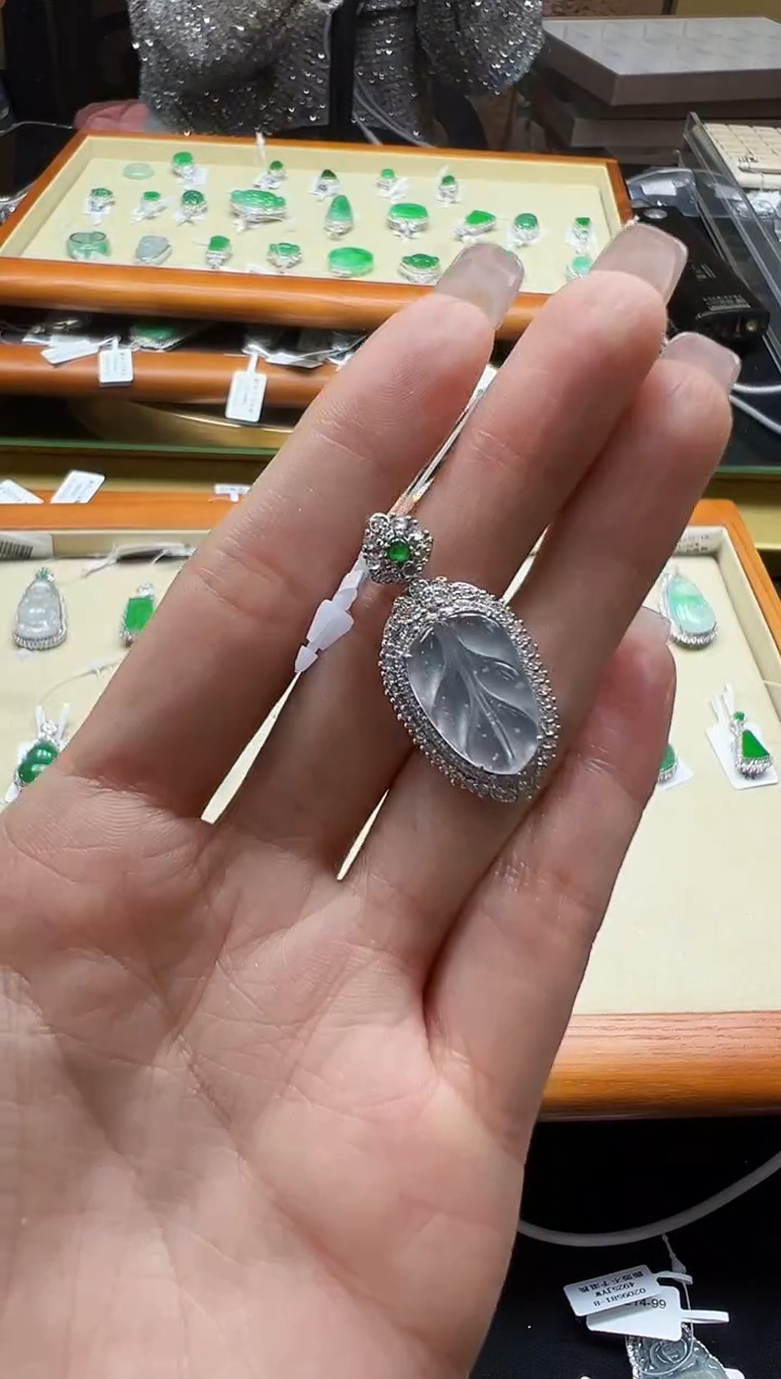【闪购商品】翡翠颈饰18K金镶嵌DFZ0214-95