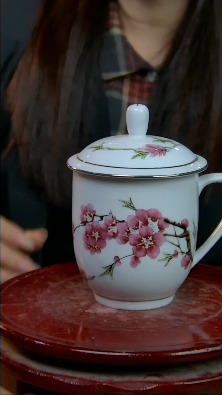 摆件陶水点桃花描金办公杯