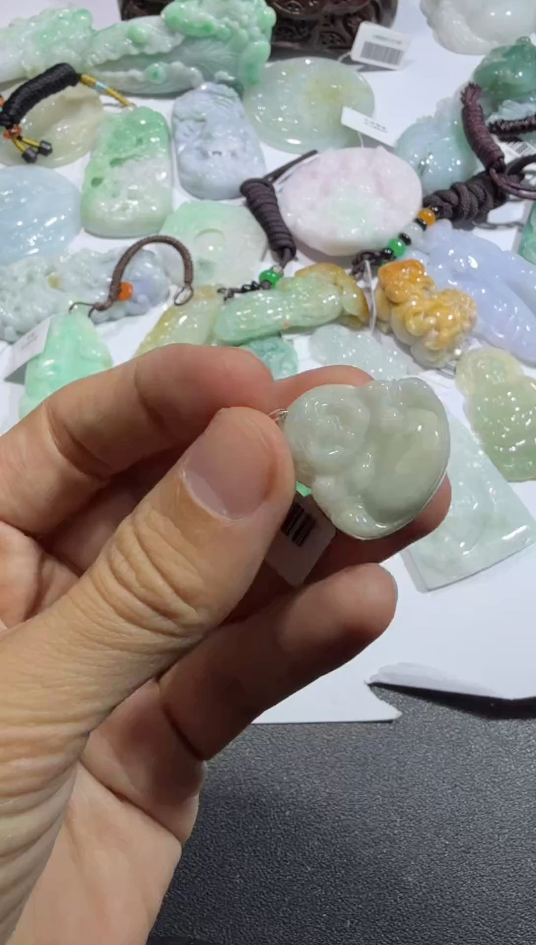 【闪购商品】翡翠颈饰未镶嵌00010648