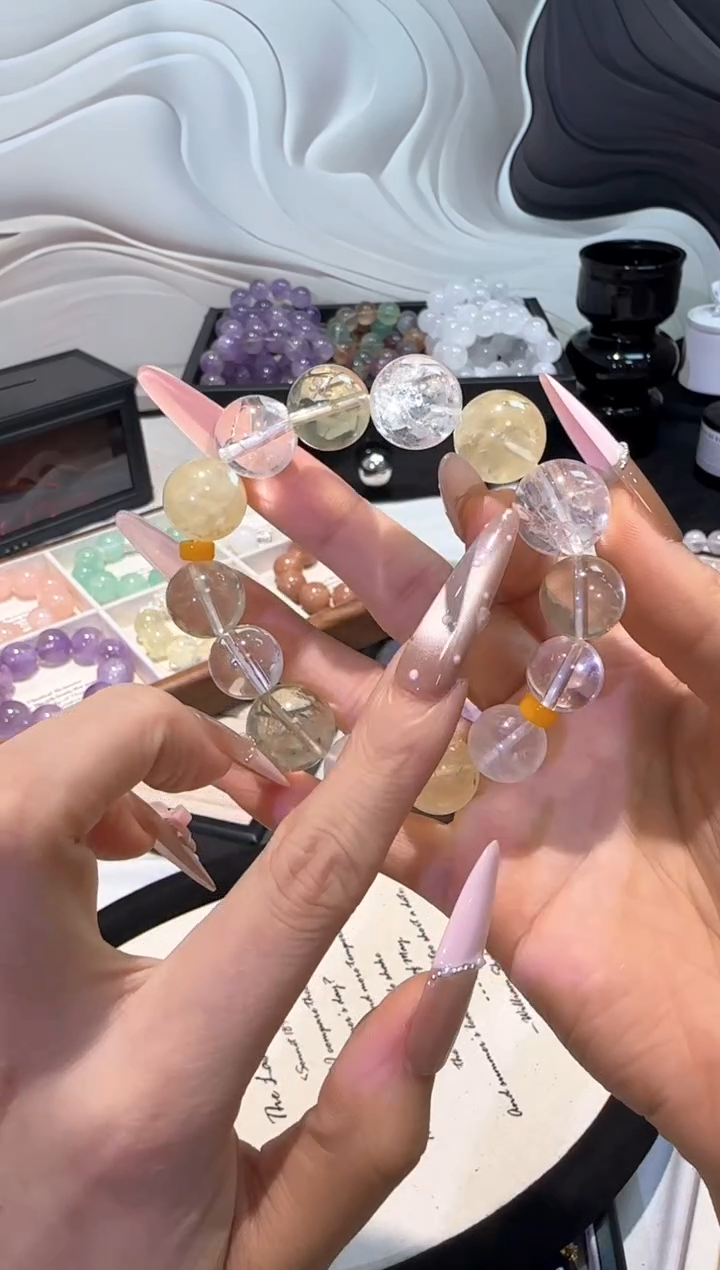 水晶手串未镶嵌多宝