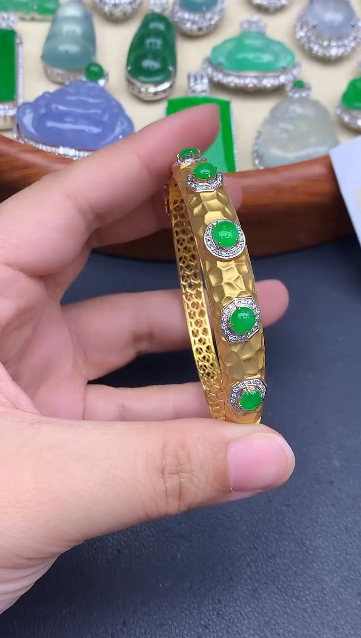 18K金镶嵌手镯翡翠578-中国好珍宝