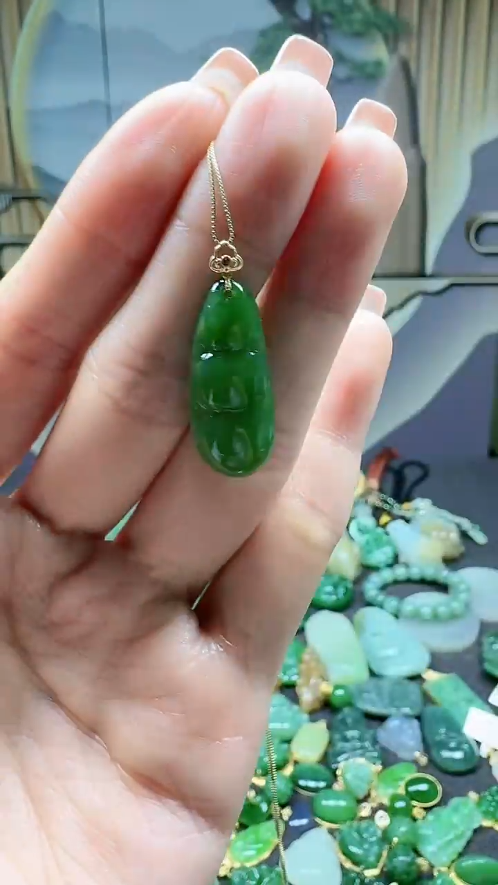 【闪购商品】和田玉吊坠(不含链)18K金镶嵌1