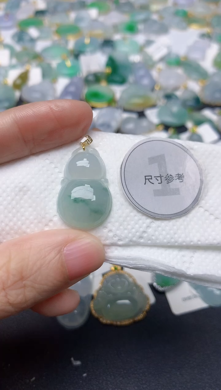 颈饰18K金镶嵌翡翠天然缅甸A货翡翠