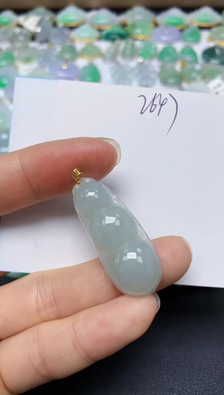 翡翠18K金镶嵌颈饰 天然翡翠A货