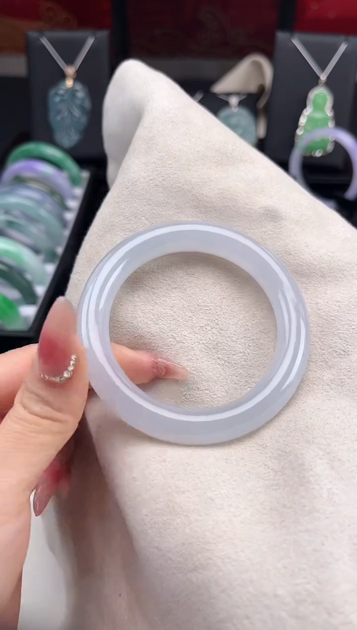 【闪购商品】翡翠手镯未镶嵌手镯