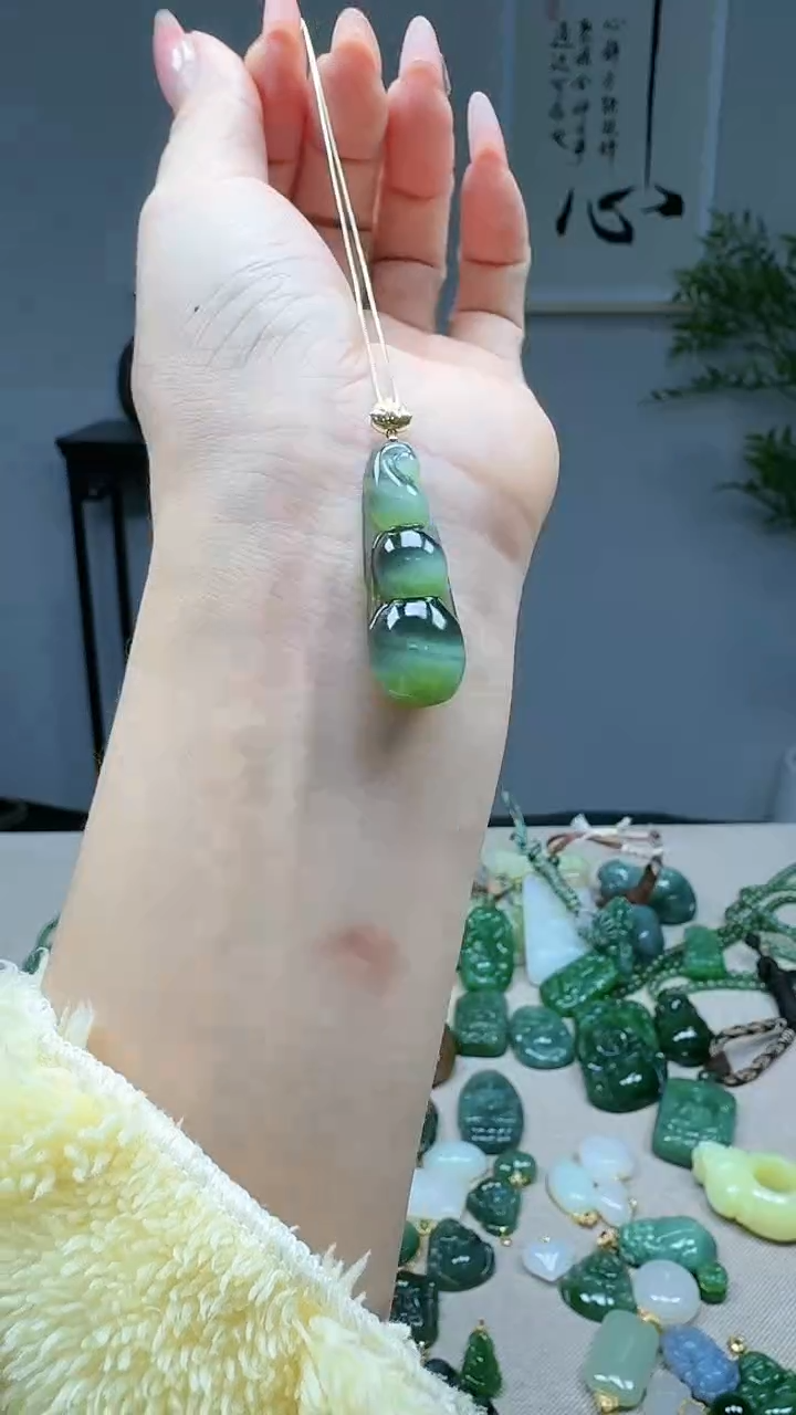 吊坠(不含链)18K金镶嵌和田玉1