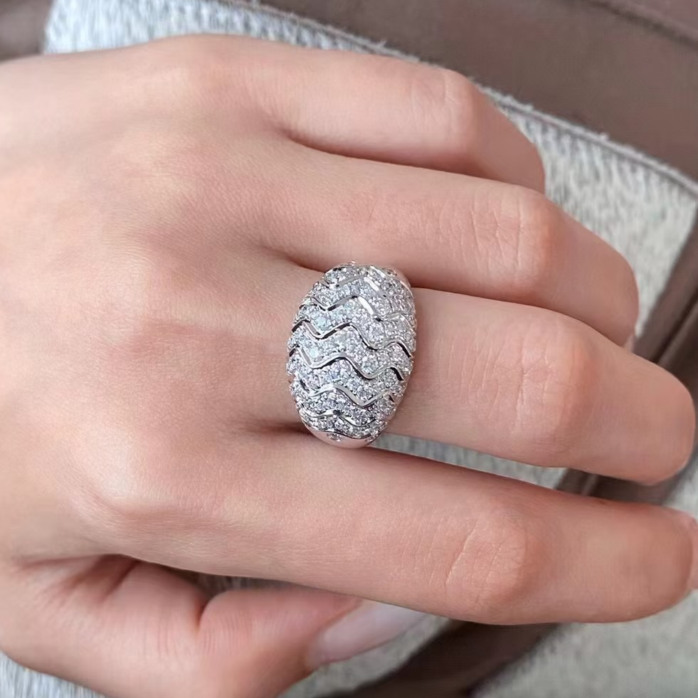 实验室培育钻石18K金波纹戒指 CZ (定制品质48小时鉴赏期）