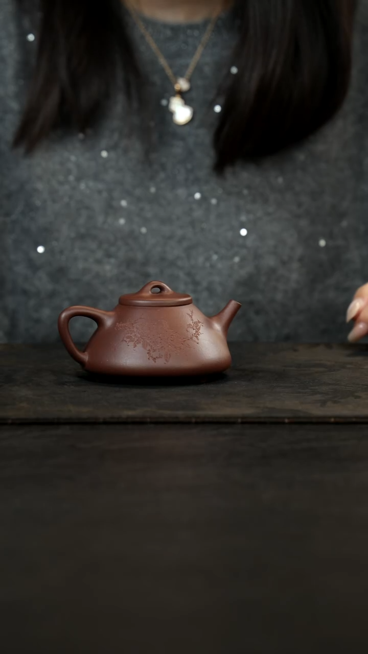 茶壶紫砂E****.子冶刻绘150cc