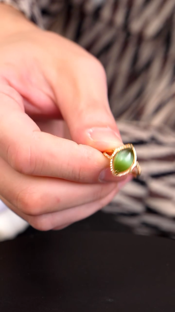 18K金镶嵌戒指和田玉猫眼戒指18k金加钻