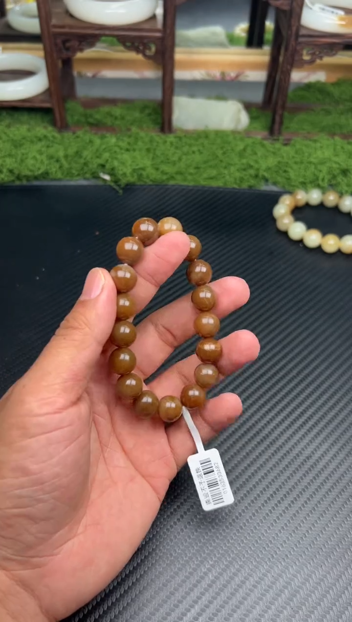 未镶嵌手串和田玉若羌微色差卡12J