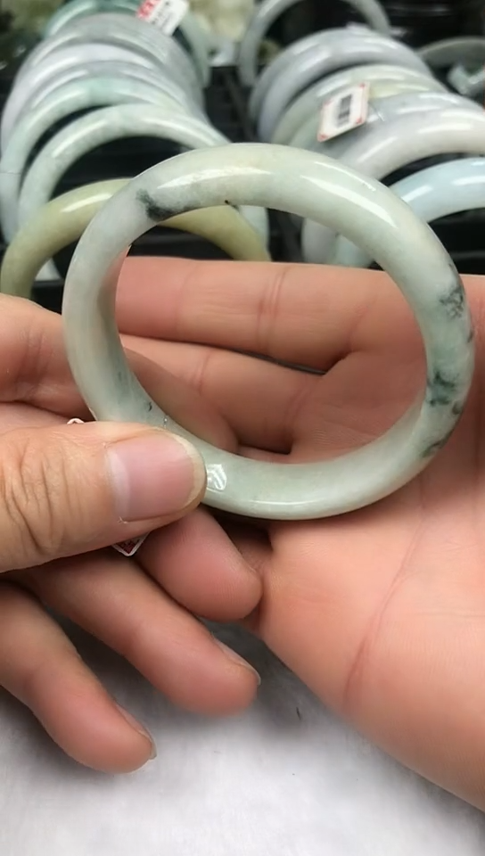 【闪购商品】翡翠颈饰未镶嵌【55.5MM】