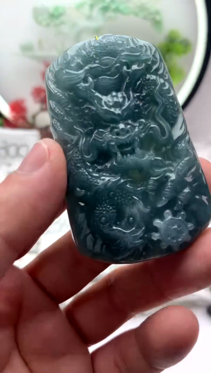 【闪购商品】翡翠颈饰未镶嵌龙牌