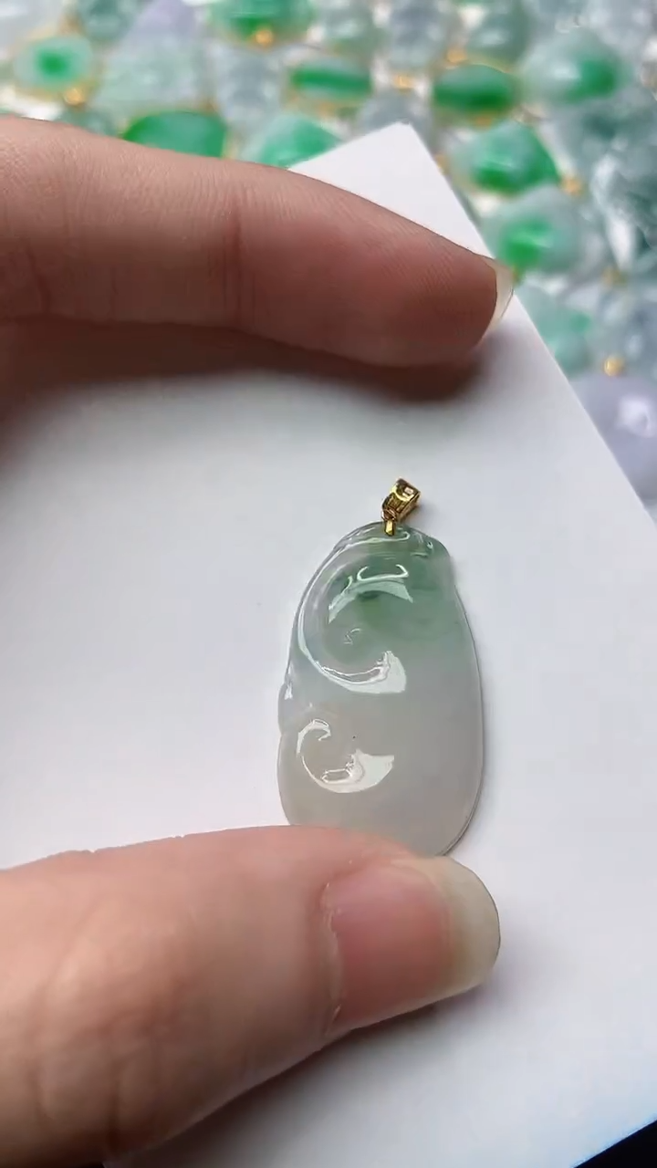 【闪购商品】翡翠颈饰18K金镶嵌98..........