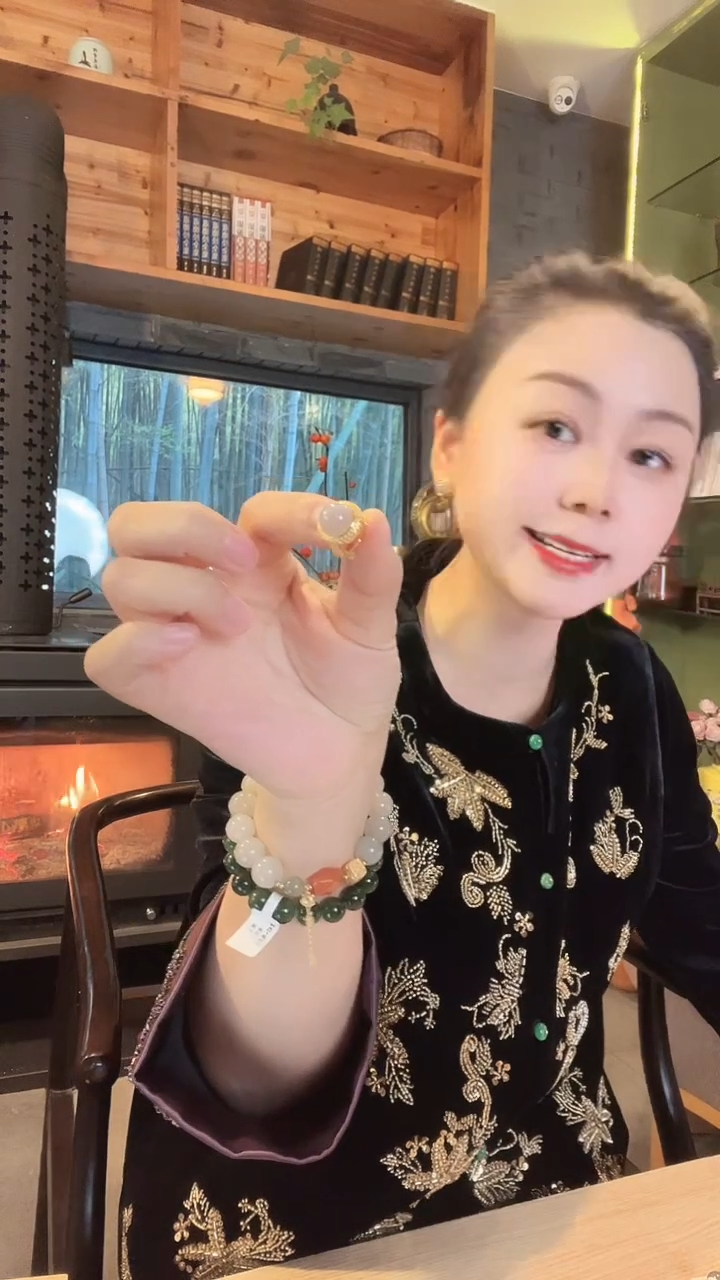 非金属925银无烟紫耳饰 -------
