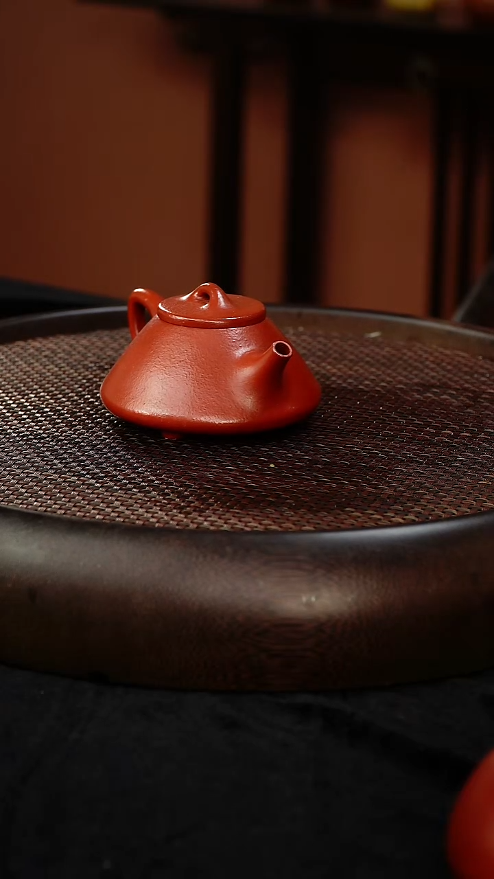 茶壶紫砂飞***哥子冶石瓢  朱泥