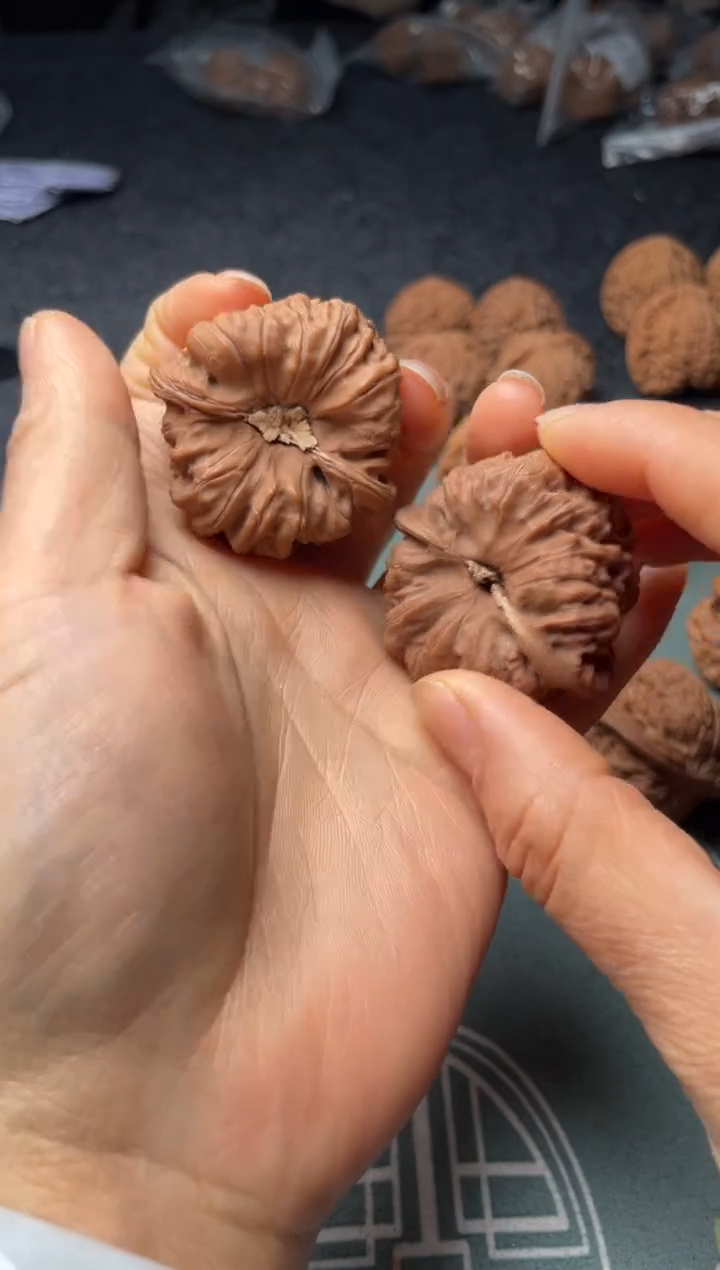 把件文玩核桃w296  凹底42尺